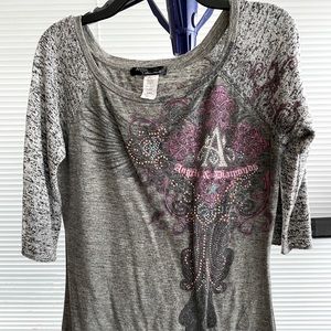 Cute flow blouse   Soft gray color. Pink bling.